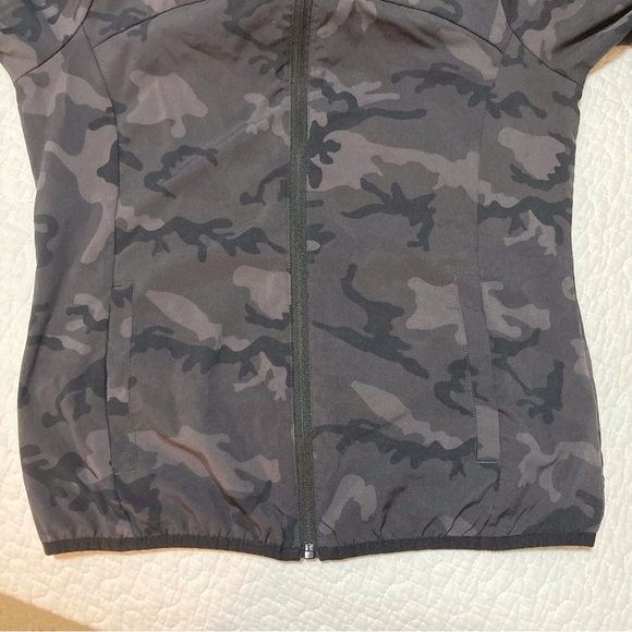 ZYIA Forest Camo Zipper Hoodie Jacket - Picture 14 of 14